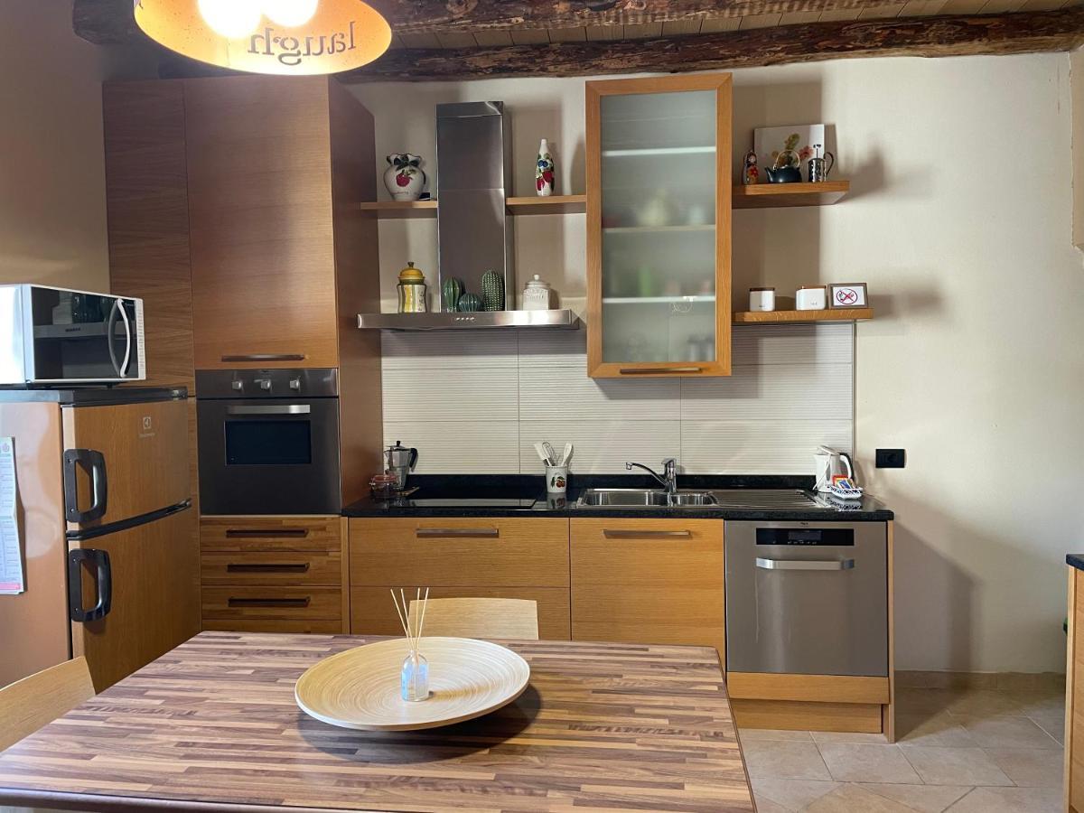 La Casa Sul Sasso In Town Serviced Accommodations 德尔维奥 外观 照片