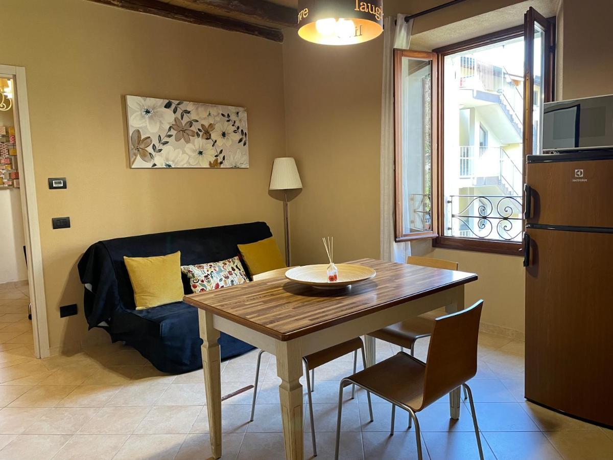 La Casa Sul Sasso In Town Serviced Accommodations 德尔维奥 外观 照片